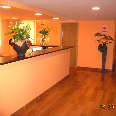 Hostal El Arco Mejorada Del Campo Zewnętrze zdjęcie