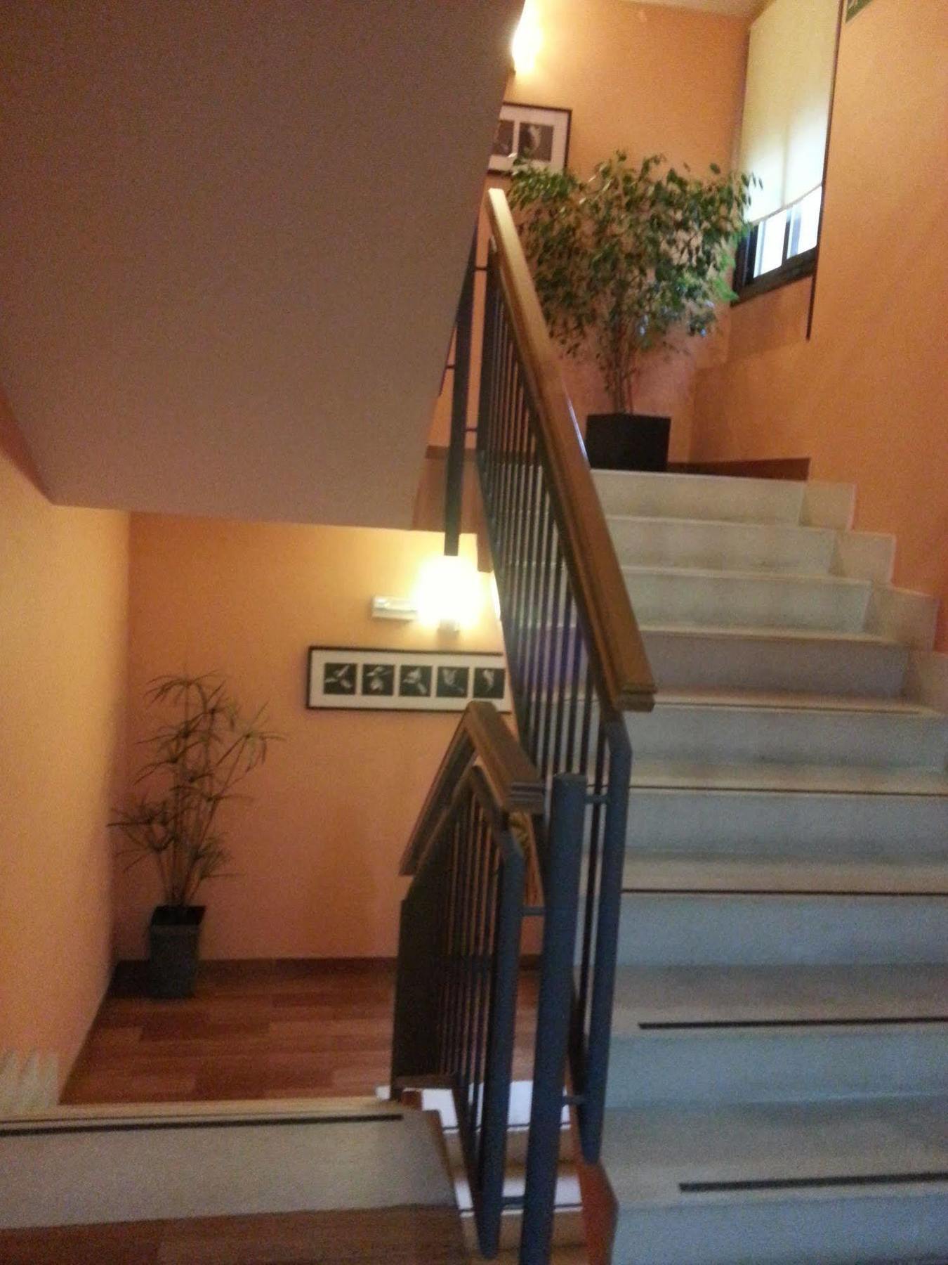Hostal El Arco Mejorada Del Campo Zewnętrze zdjęcie